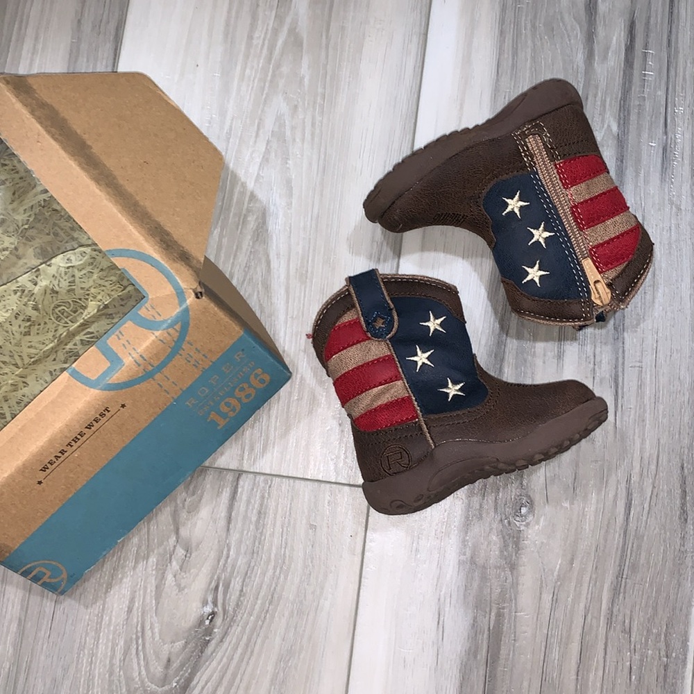 4️⃣ Roper Baby Boots sz 3 & bloomers